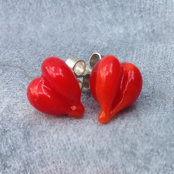 Isla Osbourne - Red Heart Stud