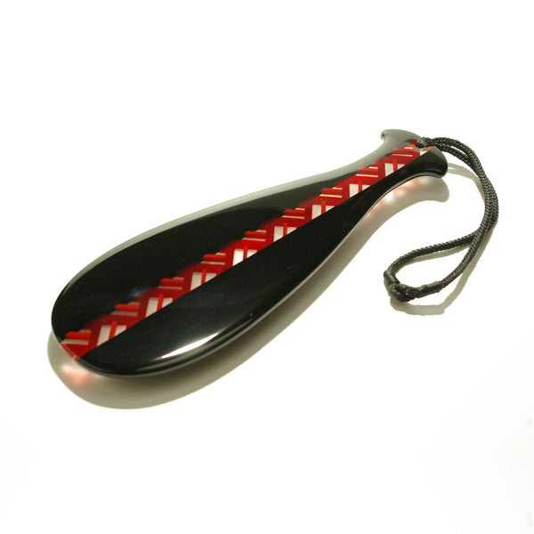 Te Rongo Kirkwood - Glass Patu closeup