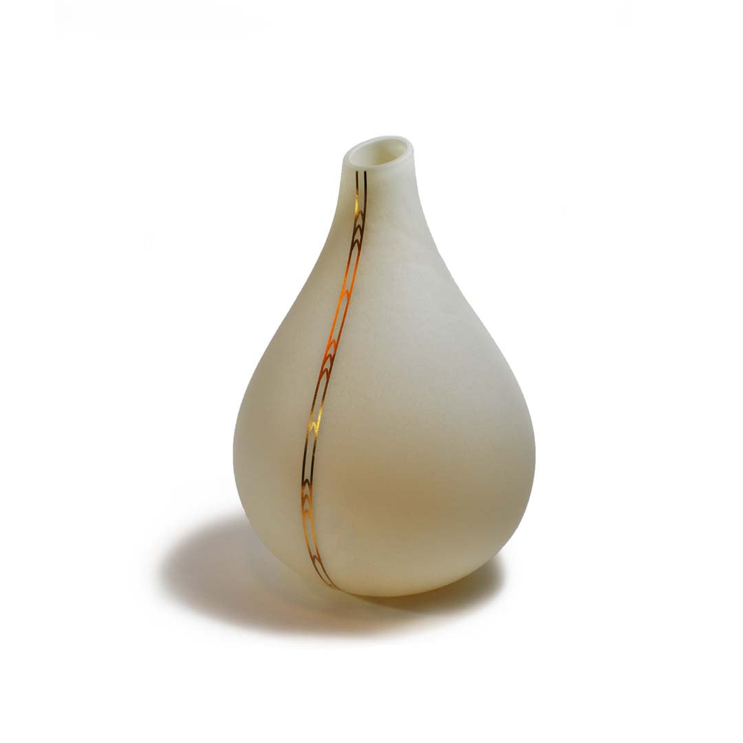 Cream Gold Etched Gourd | Te Rongo Kirkwood – New Zealand Glassworks